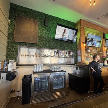 Key and Cleaver - Beer on tap - Burgers Near Me - Oceanside , California