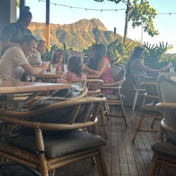 Deck. - Great view - Hawaiian Near Me - Honolulu, Hawaii