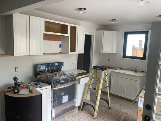 Painting job - Kitchen/ Bedroom/ Living room paint Job Painting job - Kitchen/ Bedroom/ Living room paint Job