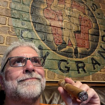 st pauls tobacco STOGIES ON GRAND - Updated May 2026 - 24 Photos & 41 Reviews - 961 Grand  Ave, Saint Paul, Minnesota - Tobacco Shops - Phone Number