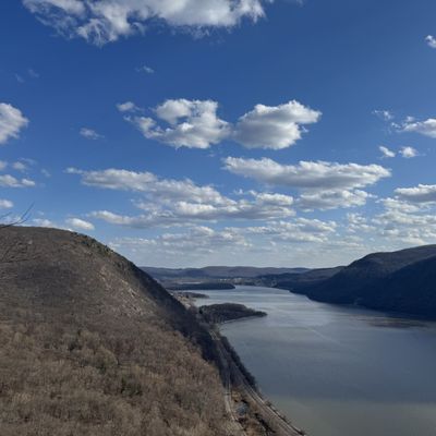 Breakneck Ridge by null
