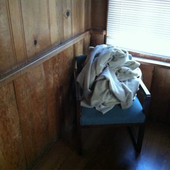 Kaibab Lodge - As we found it: a pile of dirty blankets. - Hotels Near Me - Fredonia, Arizona Kaibab Lodge - As we found it: a pile of dirty blankets. - Hotels Near Me - Fredonia, Arizona