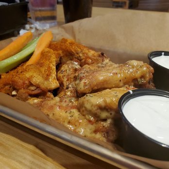 Buffalo Wild Wings - American Near Me - Concord, California Buffalo Wild Wings - American Near Me - Concord, California