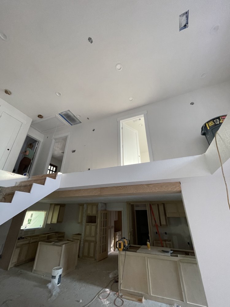 Slide of Texas Building & Roofing