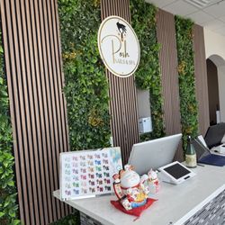 Posh Nails And Spa - Inside nail salon