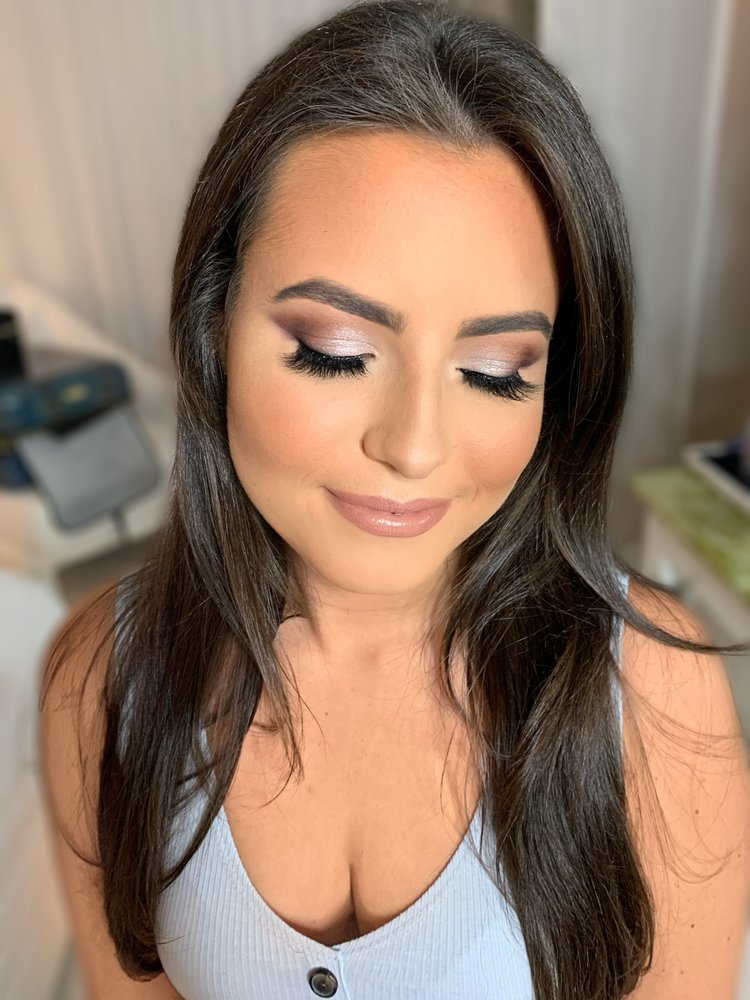 Glammed Up by Gabby Logo