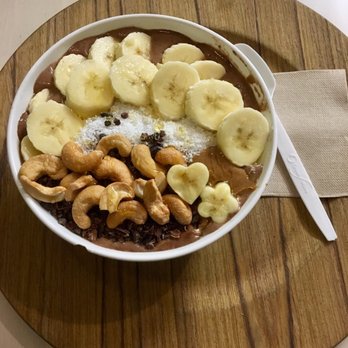 Juniper Kitchen - a bowl of fruit and nuts - Juice Bars & Smoothies Near Me - Dover, New Hampshire
