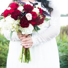 Beautiful December wedding bouquet, thanks again Kathi!
