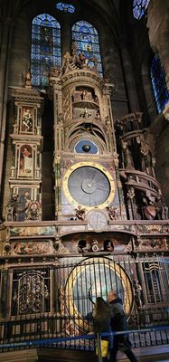 Cathédrale Notre-Dame-de-Strasbourg by null