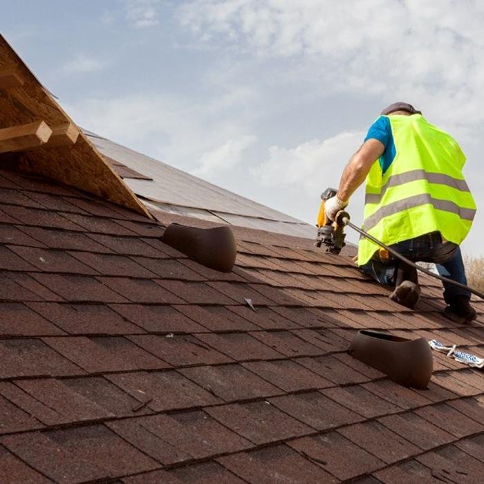 Slide of Edgar Romero Roofing