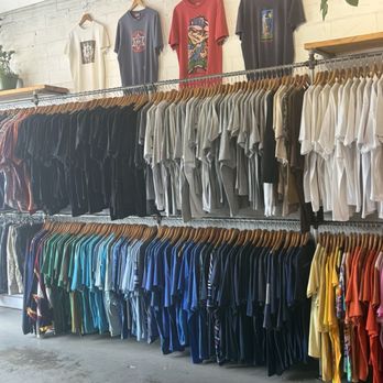 Lo-Fi Vintage - Used, Vintage & Consignment Near Me - Austin, Texas