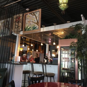 Belle & Maxwell's American /Italian restaurant - Inside - Bars Near Me - West Palm Beach, Florida