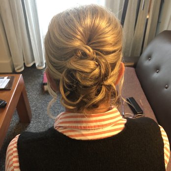 Style Salon - Hair Salons Near Me - Long Beach, California