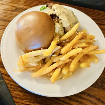 Water Wheel Tavern - Tavern Burger - American Near Me - Doylestown, Pennsylvania