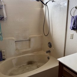 Old tub/shower Old tub/shower
