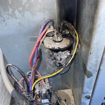 First Class Air - Loose connections can damage important motors and cost thousands. We always make sure nothing is left to dangle, wiggle, or bounce around - Heating & Air Conditioning/HVAC Near Me First Class Air - Loose connections can damage important motors and cost thousands. We always make sure nothing is left to dangle, wiggle, or bounce around - Heating & Air Conditioning/HVAC Near Me
