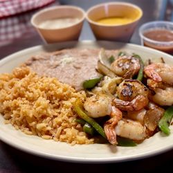 Dona Mary - Antojitos Mexicanos - Shrimp Mojo de Ajo!!