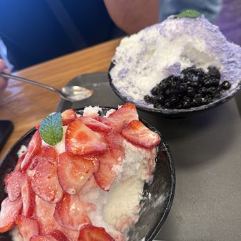 BingSoo House - Strawberry & taro - Shaved Ice Near Me - La Palma, California BingSoo House - Strawberry & taro - Shaved Ice Near Me - La Palma, California