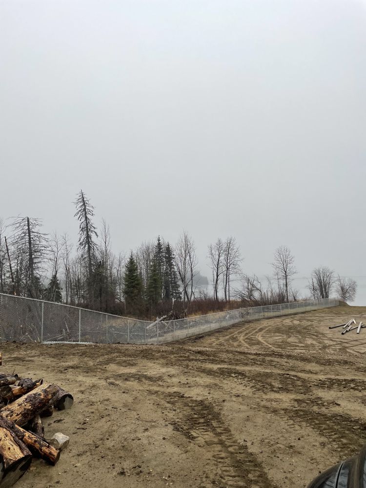 Commercial fence installation