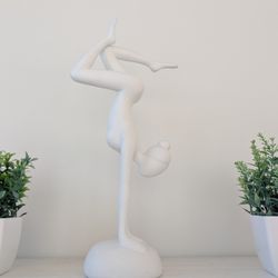 Uplift Hot Yoga - UPLIFT Hot Yoga's grace