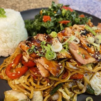 SanSai Japanese Grill - a plate of noodles and vegetables - Japanese Near Me - Burbank, California SanSai Japanese Grill - a plate of noodles and vegetables - Japanese Near Me - Burbank, California