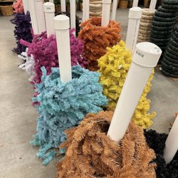 Carolina Pottery - Definitely making my own wreath next year.