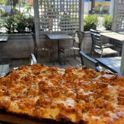 Lupo Pizzeria - Buffalo chicken Detroit pizza