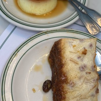 Versailles - Flan & Bread Pudding - Cuban Near Me - Miami, Florida Versailles - Flan & Bread Pudding - Cuban Near Me - Miami, Florida