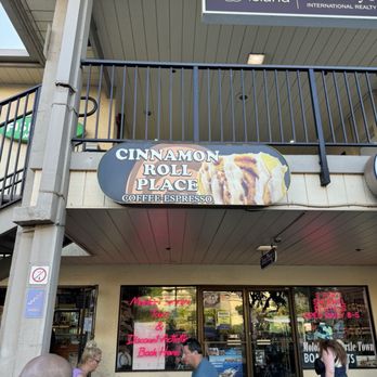 Cinnamon Roll Place - Bakeries Near Me - Kihei, Hawaii Cinnamon Roll Place - Bakeries Near Me - Kihei, Hawaii