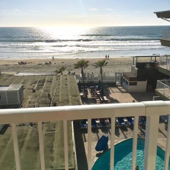 Surfer Beach Hotel - View from 405 - San Diego, CA