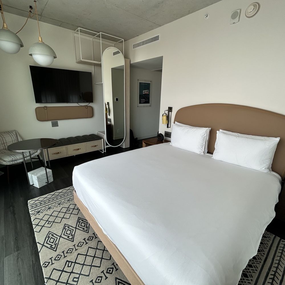 Hyatt Centric Austin - Bed 2 - Hotels Near Me - Austin, Texas Hyatt Centric Austin - Bed 2 - Hotels Near Me - Austin, Texas
