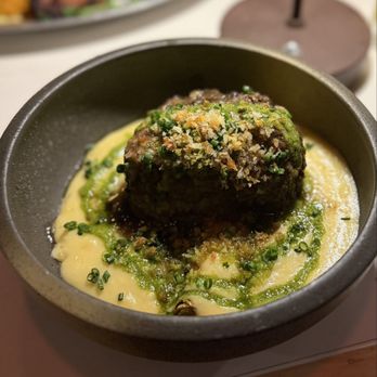 Two Hommés - Jerk short rib with mashed potatoes - African Near Me - Inglewood, California Two Hommés - Jerk short rib with mashed potatoes - African Near Me - Inglewood, California
