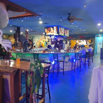 Rolis - Interior - Seafood Near Me - Houston, Texas Rolis - Interior - Seafood Near Me - Houston, Texas