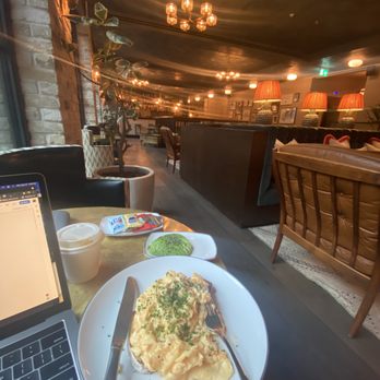 The Hoxton - Breakfast on the 2nd floor - Hotels Near Me - London, XGL