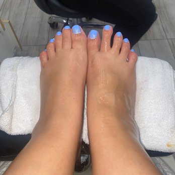 Del Mar Nail Bar - Nail Salons Near Me - Del Mar, California