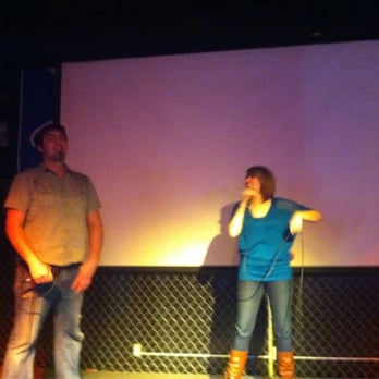 Tailgators - Sunday karaoke - Sports Bars Near Me - Cedar Rapids, Iowa
