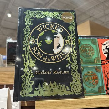 Barnes & Noble - :)))) - Bookstores Near Me - Delray Beach, Florida