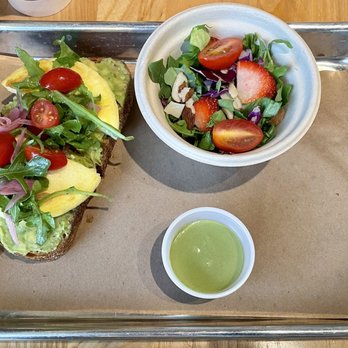 Flower Cafe - Egg Avocado Toast with side salad - Coffee & Tea Near Me - Kissimmee, Florida
