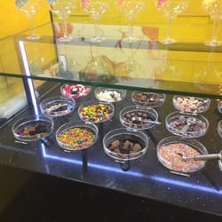 Tutti Frutti Frozen Yoghurt - Toppings! There's standard sweet, fruits and even granola!