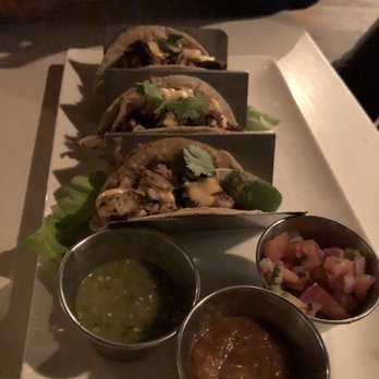 Tanner Smiths - Cocktail Bars Near Me - New York, New York