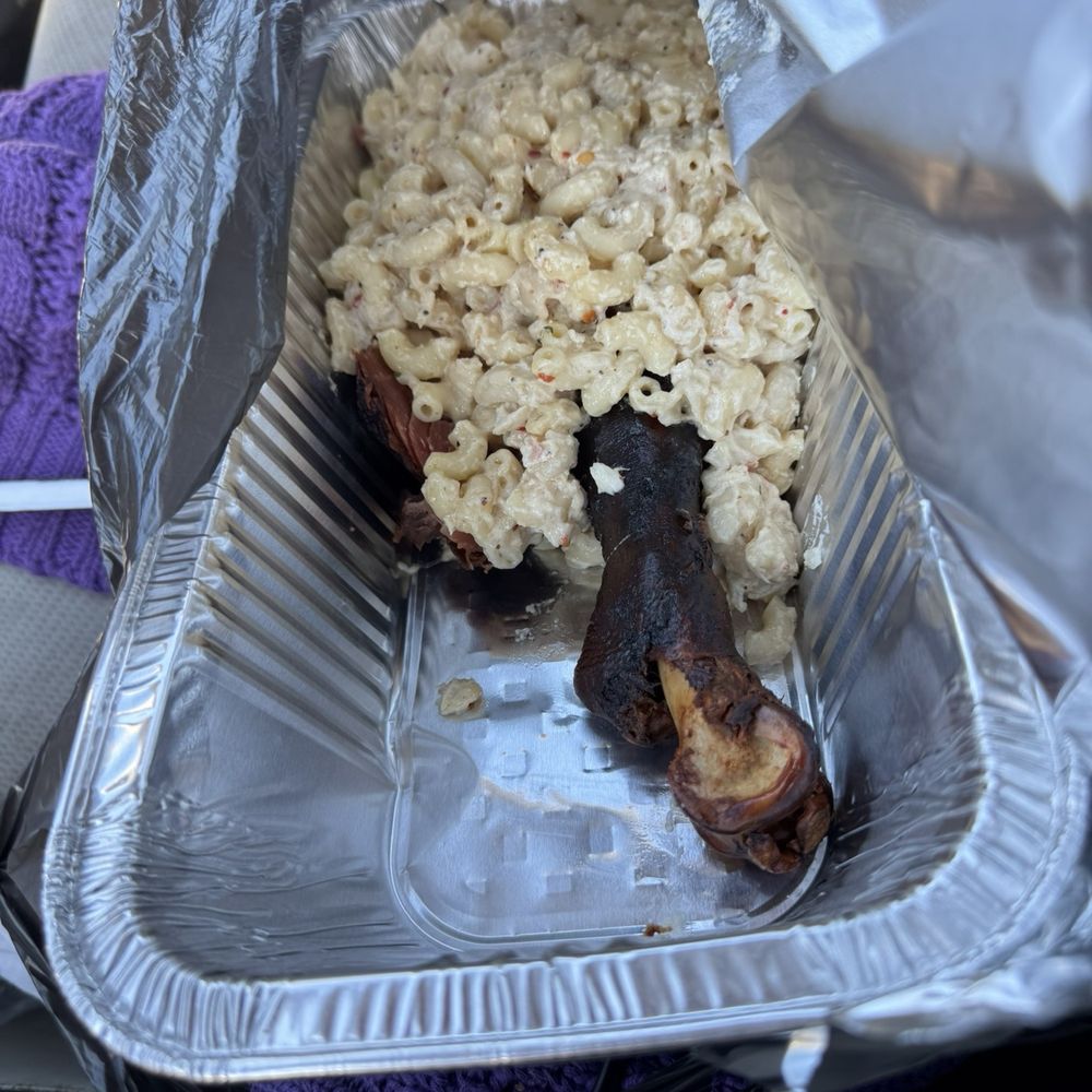 Smoke turkey leg w/ crab Mac and cheese... Smoke turkey leg w/ crab Mac and cheese...