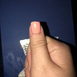 Deluxe Nails And Spa - This is the WORST nail salon ever! Completely messed up my nails. Every single one of them is a different shape... I will never be back!
