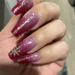 Holiday nails