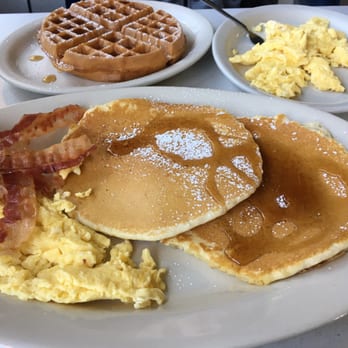 Main Street Diner - Pancakes deluxe - Diners Near Me - Plainville, Connecticut Main Street Diner - Pancakes deluxe - Diners Near Me - Plainville, Connecticut
