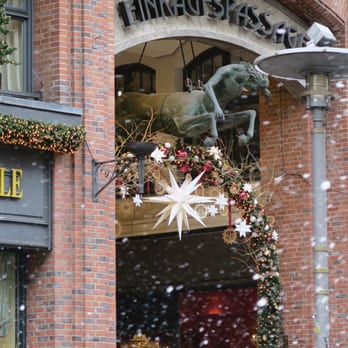 Mönckebergstraße - Local Flavor Near Me - Hamburg, HH