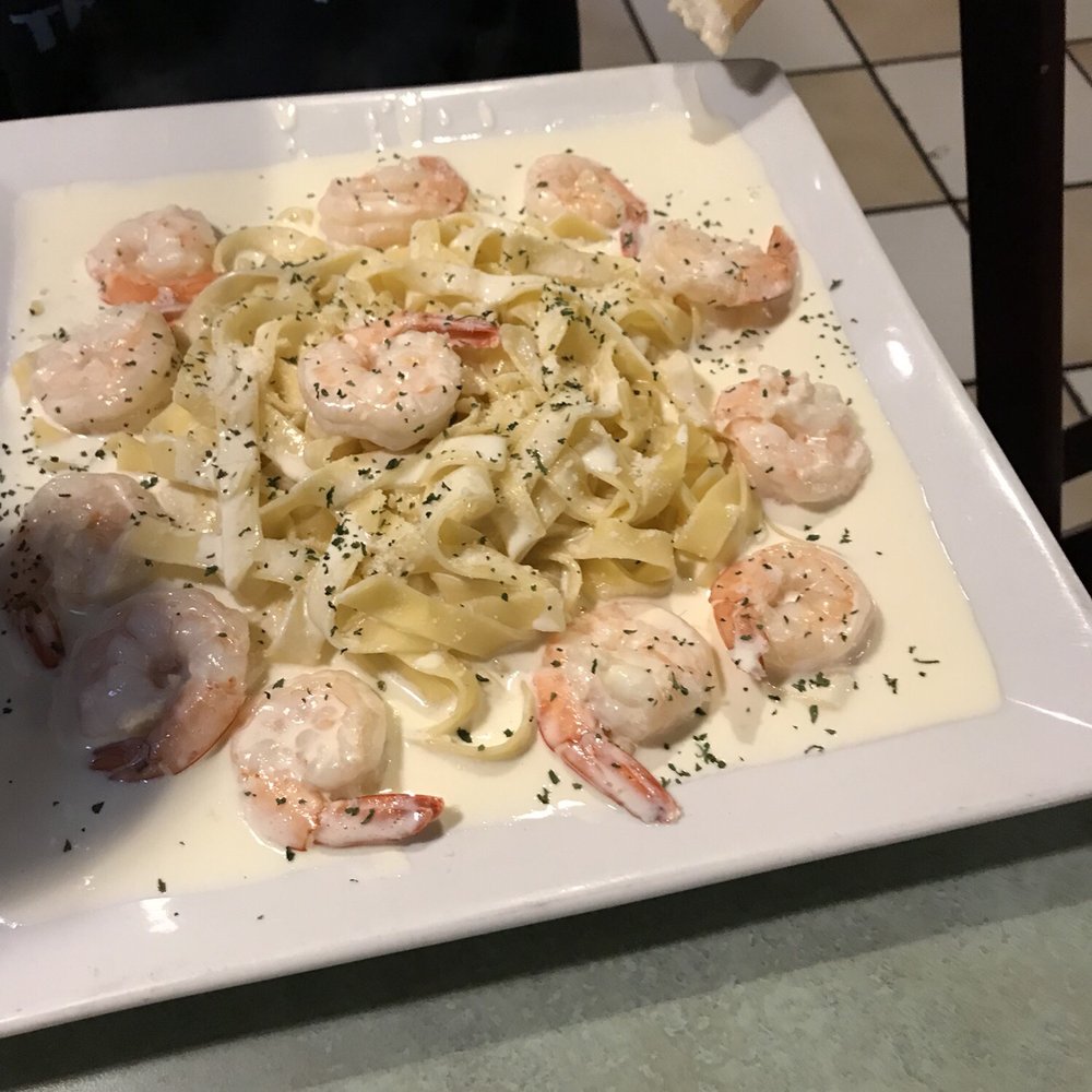 Cafe Tamburelli's - Fettuccini Alfredo with shrimp. - Pizza Near Me - Greenwood, Delaware Cafe Tamburelli's - Fettuccini Alfredo with shrimp. - Pizza Near Me - Greenwood, Delaware