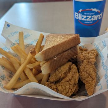 Dairy Queen Grill & Chill - Chicken Basket - Ice Cream & Frozen Yogurt Near Me - Parker, Colorado