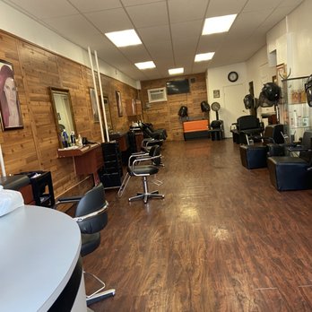 Melany's Beauty Salon - Hair Salons Near Me - Brooklyn, New York Melany's Beauty Salon - Hair Salons Near Me - Brooklyn, New York