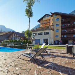 Gasthof Post - Hotelansicht - renovierte Aussenfassade