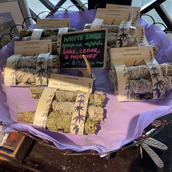 Ali'i Kula Lavender - Gift / Tea Shop - Tours Near Me - Kula, Hawaii Ali'i Kula Lavender - Gift / Tea Shop - Tours Near Me - Kula, Hawaii